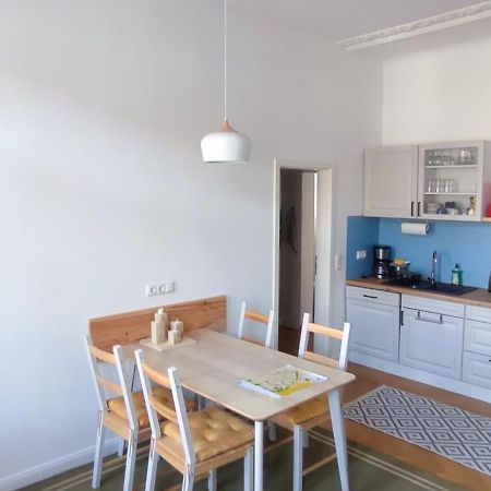 Schoene Ferienwohnung Mit Zwei Schlafzimmern Кведлинбург Экстерьер фото