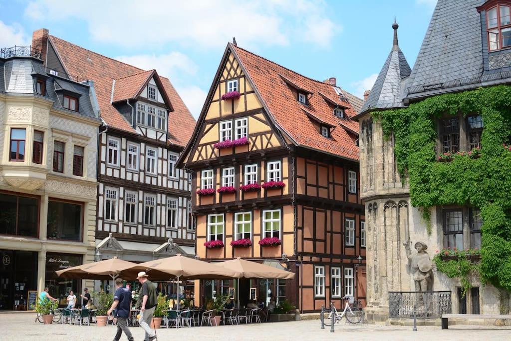 Schoene Ferienwohnung Mit Zwei Schlafzimmern Кведлинбург Экстерьер фото